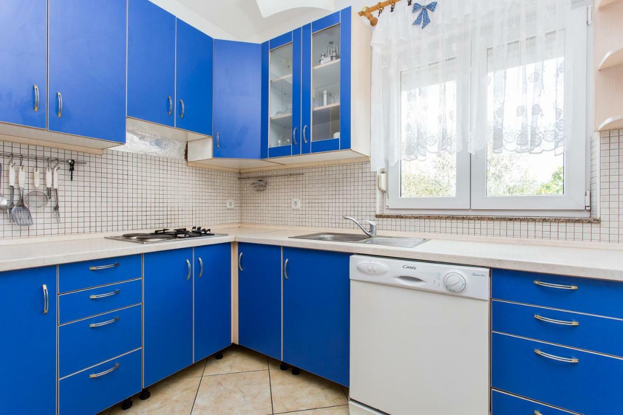 Apartman Justinic Šilo Esterno foto